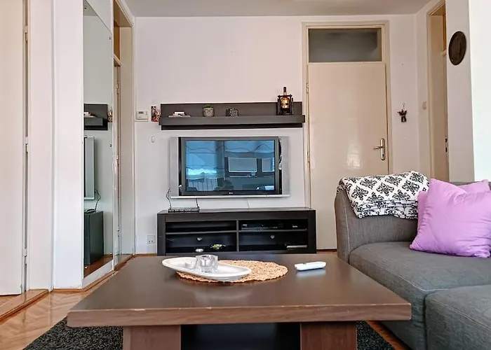 Spacious Condo Near Bascarsija - Free Parking