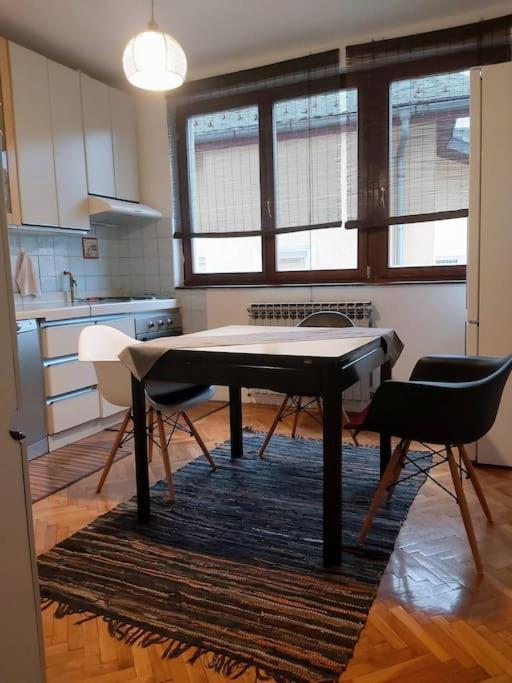 Daire Spacious Near Bascarsija - Free Parking