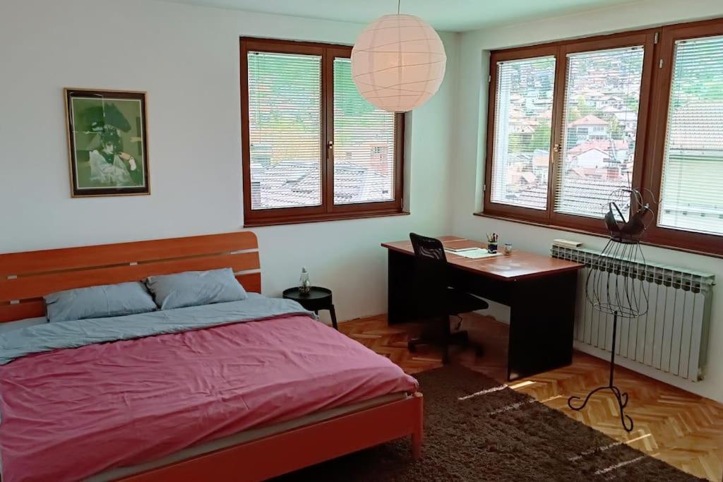 Daire Spacious Near Bascarsija - Free Parking