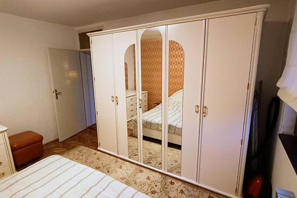 Spacious Near Bascarsija - Free Parking * Saraybosna