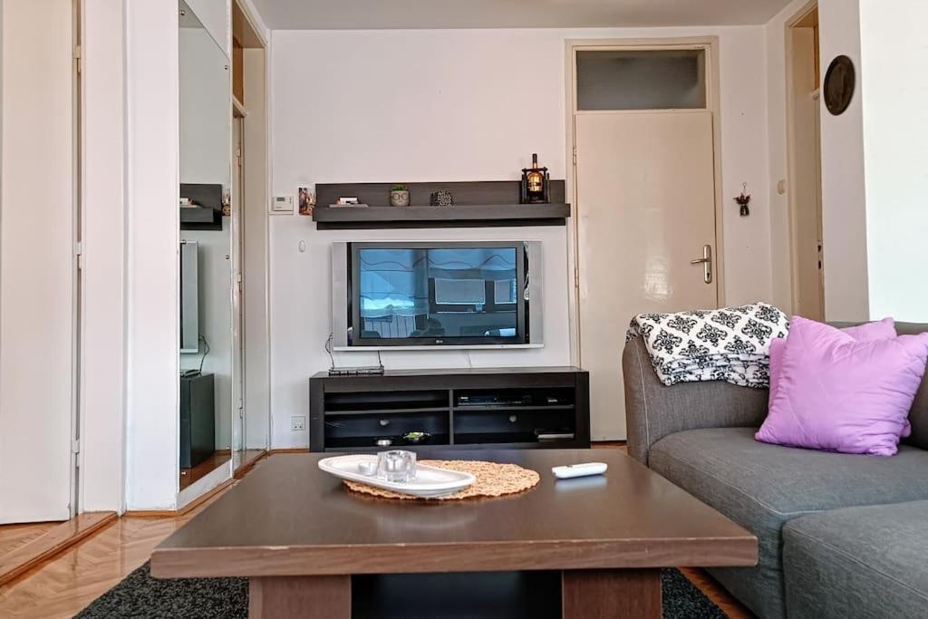 Spacious Near Bascarsija - Free Parking Saraybosna